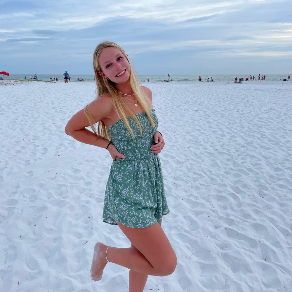 Meet your Posher, Avery